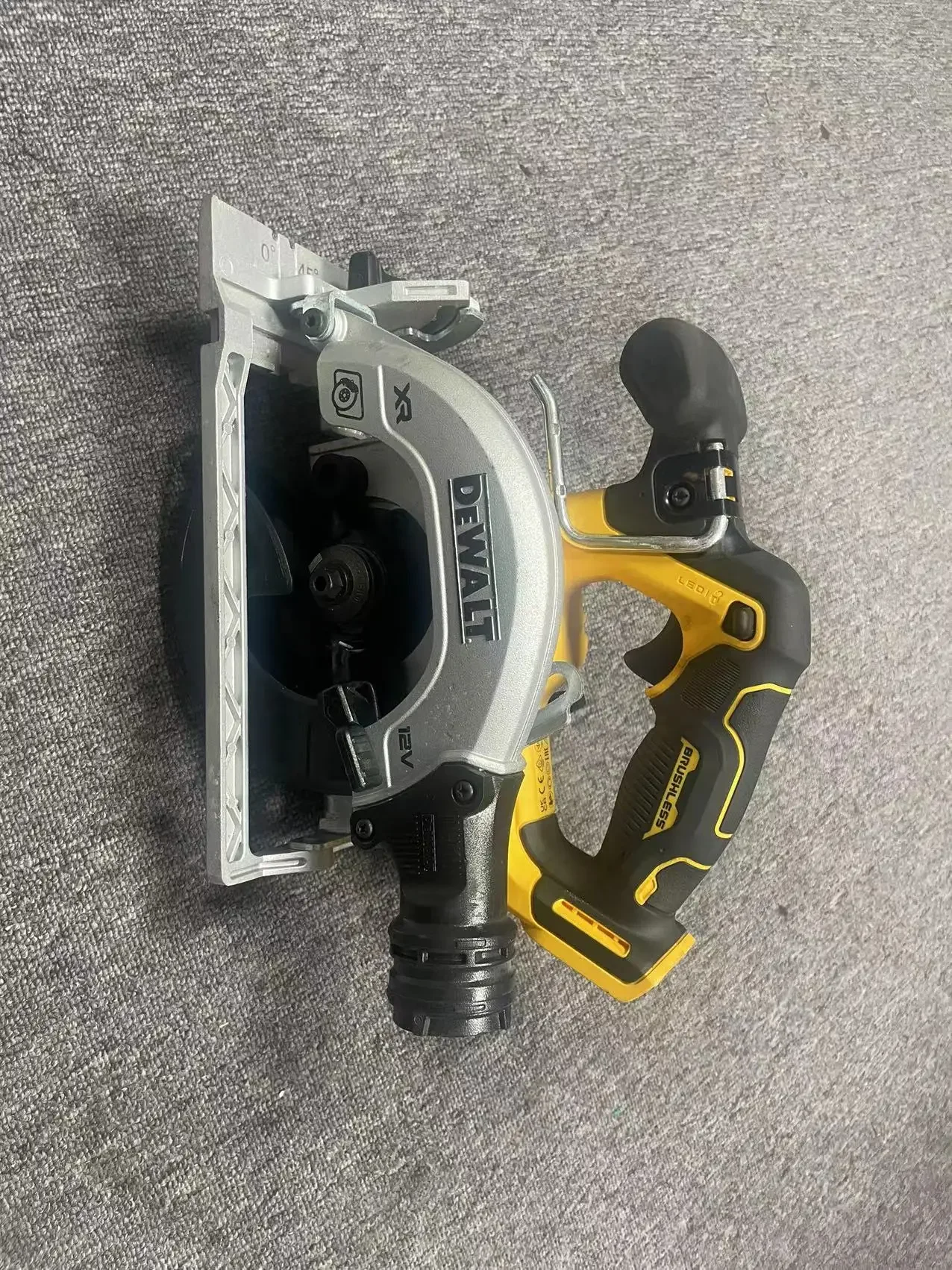 DEWALT DCS512N 12V Scie Circulaire 140mm SAW Used (only body)