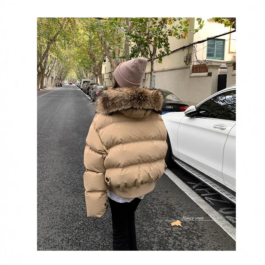 Parka invernale da donna 2025 Casual coreano Lady Capispalla Temperamento Addensare Grande collo di pelliccia Con cappuccio Piumino da donna in cotone