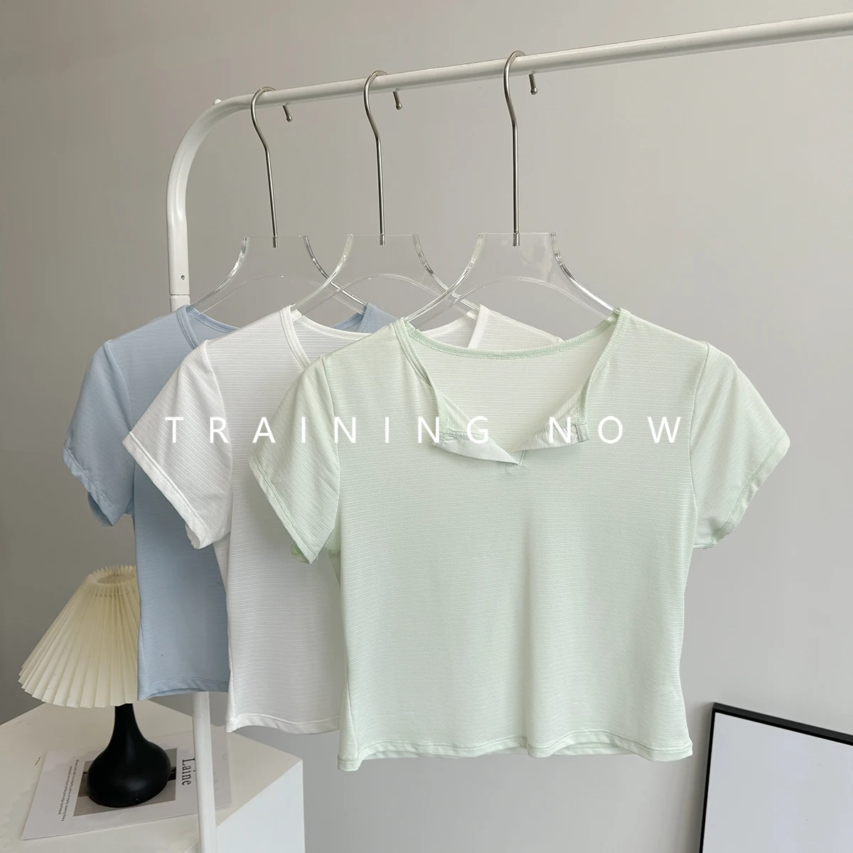 T-shirt da yoga dimagrante moda estiva da donna a maniche corte fitness top abbigliamento sportivo da allenamento per pilates ad asciugatura rapida