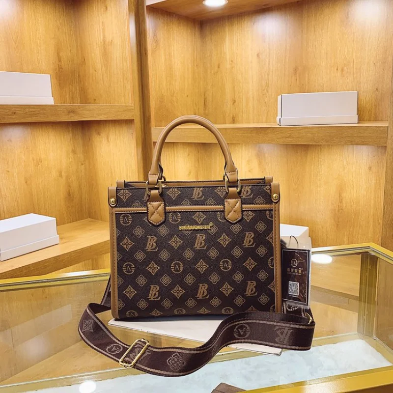 

Chic Women Satchel Bag PU Leather Handbag with Top Handle and Shoulder Strap Perfect for Work and Dating