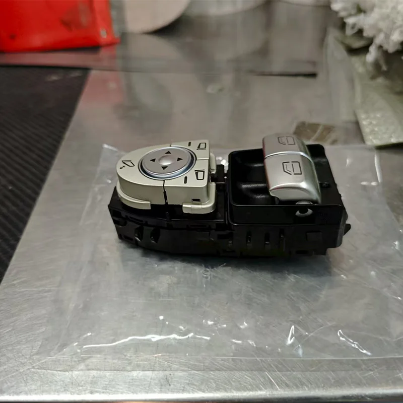 

A20590570119051 2059057011 2059050302 A20590503029051 Front Left Driver Power Window Switch for Mercedes-Benz C300