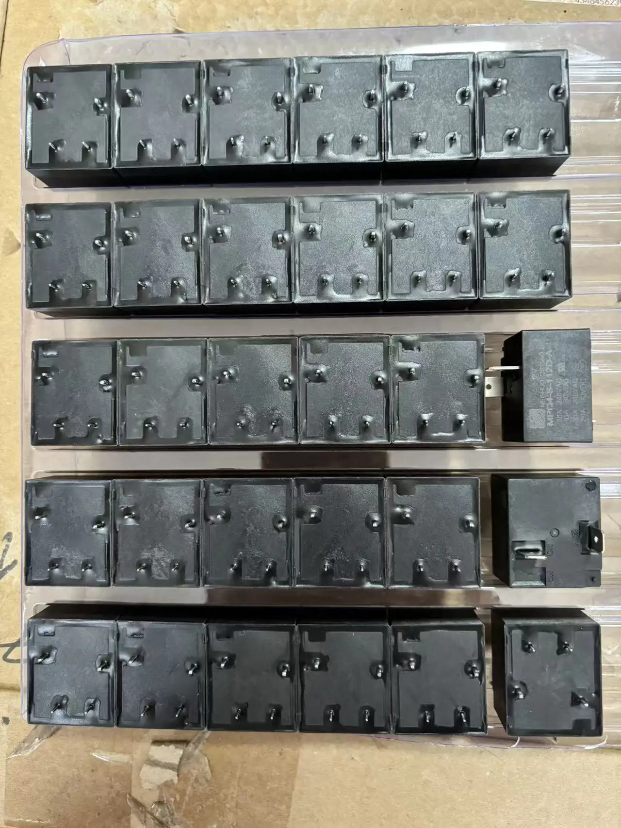 Mpq4-s-112d-a 12v 30a