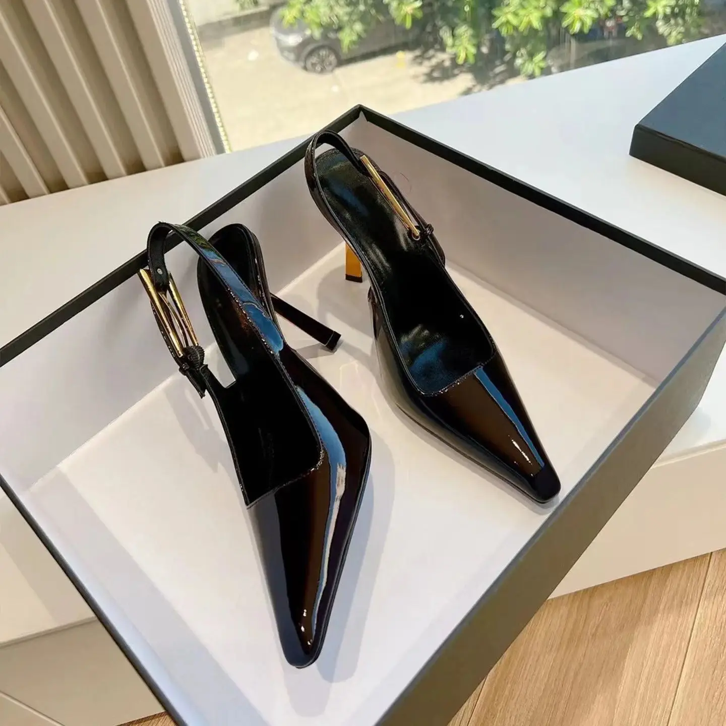 

2025 New Women's Lacquer Leather Pointed Stiletto High Heels with Metal Buckle Diagonal Back Party Elegant Formal High Heels