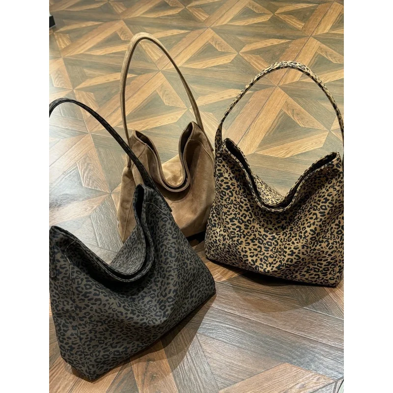 

Women Leopard Winter Handbag Large Capacity Vintage Hobos Underarm Bag Fashion Design Retro Shoulder Bags Ladies Luxury Handbags