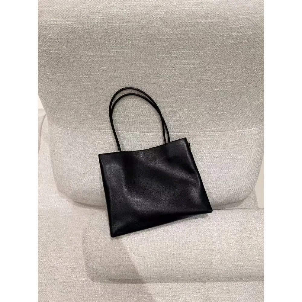 Fashion Simple Large Capacity Leather Tote Niche Autumn and Winter New Matte Cowhide Retro Shoulder Texture Unique Women's Bag