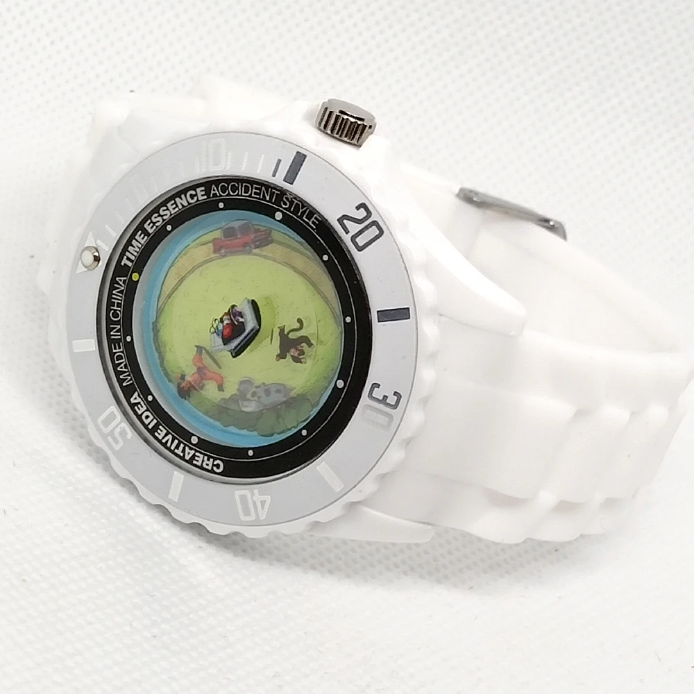 

Happy Planet Running monkey Quartz Watch originality design Comic characters