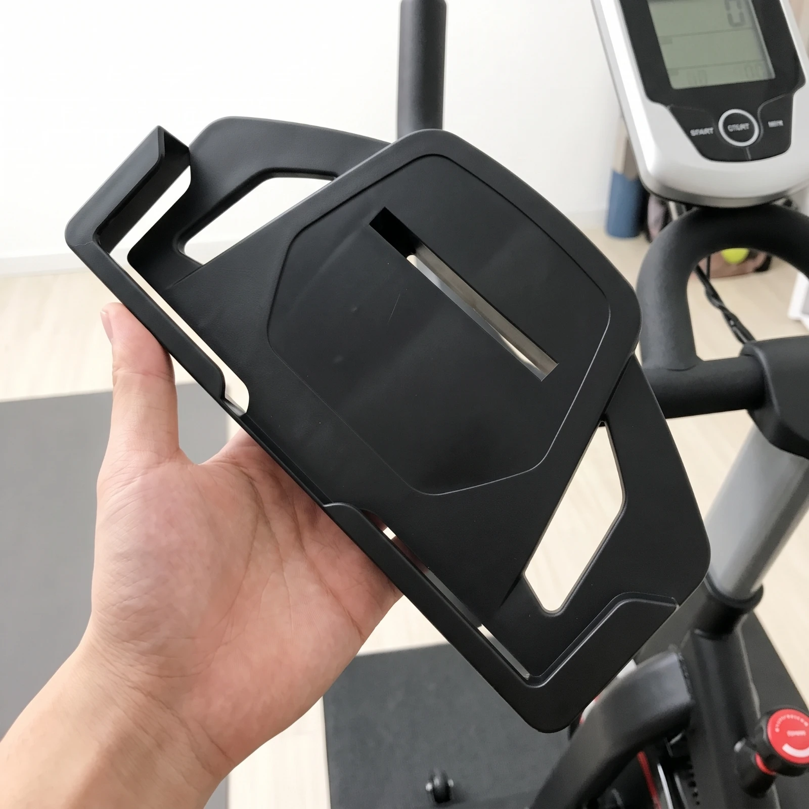 Phone and Tablet Storage Rack Compact Bike Tablet Holder Exercise Bike Phone Mount Secure Stand Slim for Fitness Equipment