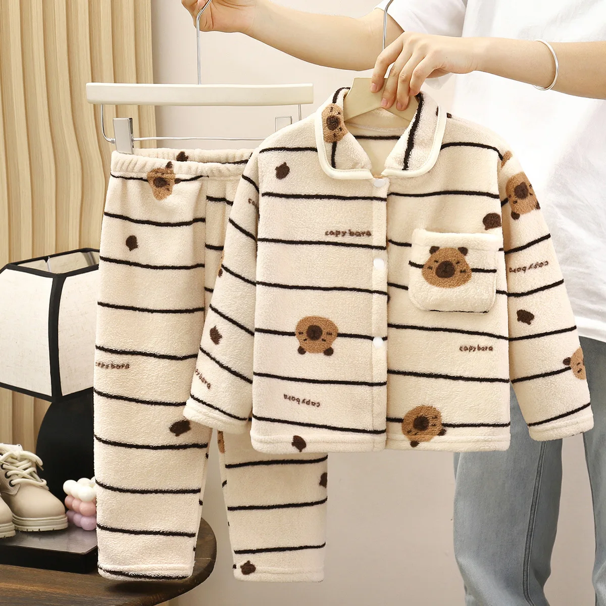 الفتيان الفتيات الخريف الشتاء لينة الفانيلا منامة مجموعات طفل رضيع لطيف الكرتون التلبيب معطف مع السراويل منامة الاطفال ملابس خاصة غير رسمية