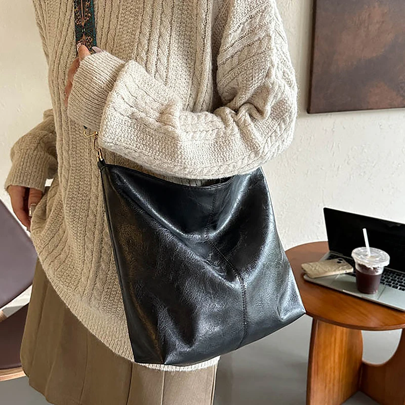 Vintage Solid Color Women Shoulder Sling Bag High-Capacity Simple Wide Strap Bucket Crossbody Bag