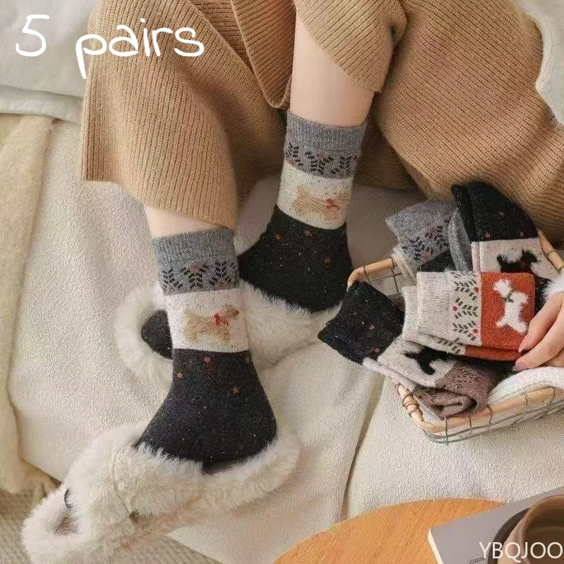 5 Pairs Cartoon Hund Muster Plüsch frauen Socken Harajuku Atmungsaktive Herbst Winter Mid-rohr Socken Weiche Weihnachten Geschenke strümpfe