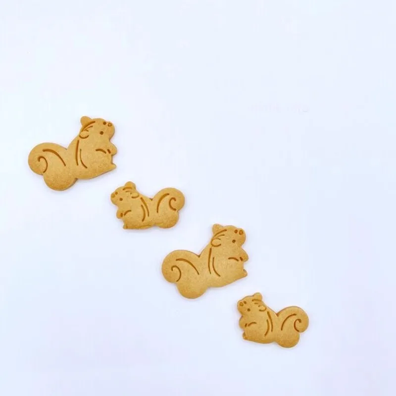 Cute Squirrel Pattern 3D Biscuit Mold Forest Animals Butter Pastry Cookie Stamps DIY Fondant Cookie Cutter Mold Baking Supplies