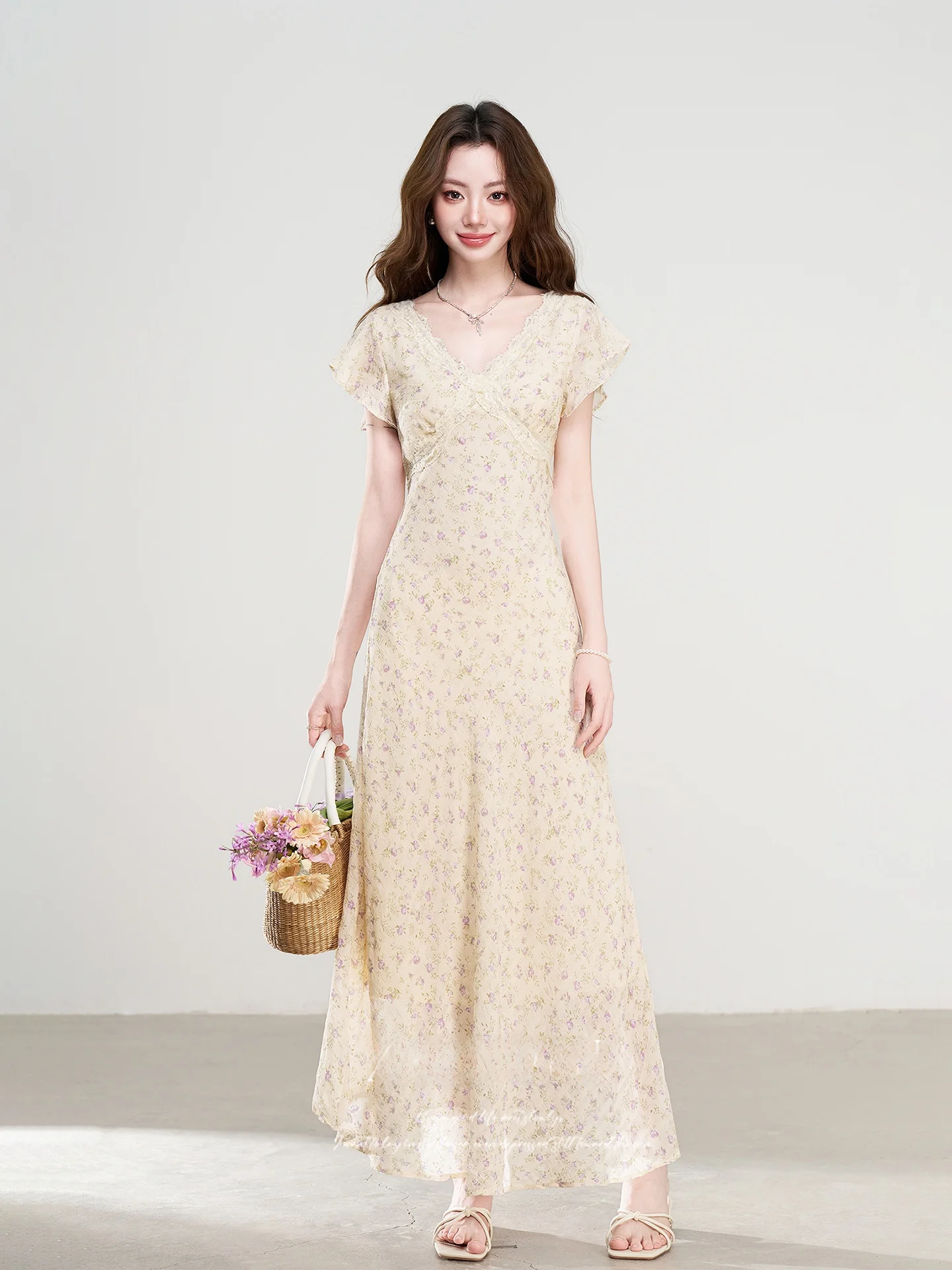 

Summer New Vintage Floral V-Neck A-Line Dress Women's Midi Skirt Sleeveless High Waist Gauze Fabric French Style Daily Wear