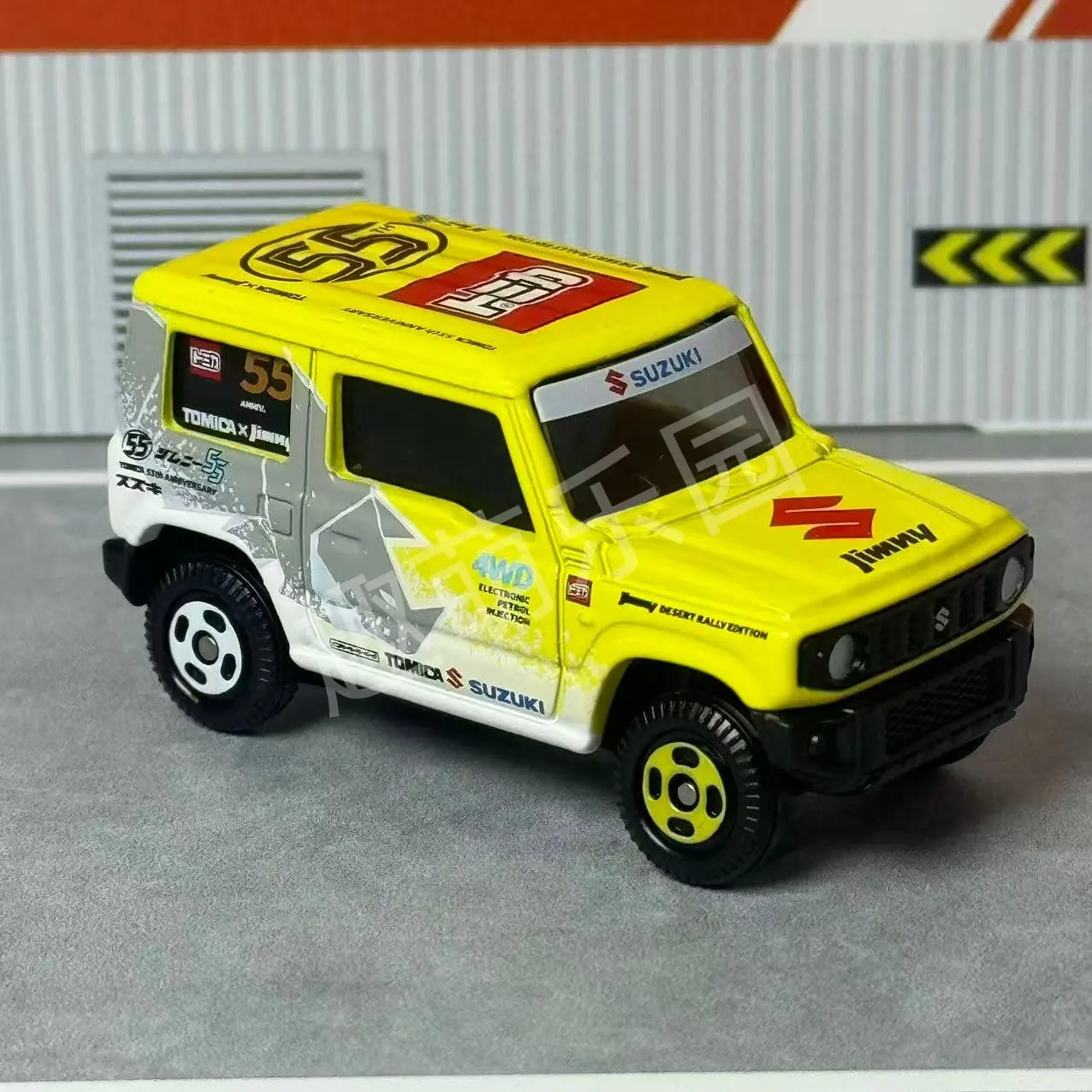 Takara Tomy Suzuki Jimny Tomica 55th Anniversary Edition Alloy Car Diecast Model Replica Series Children Gifts Boy Toys view 4