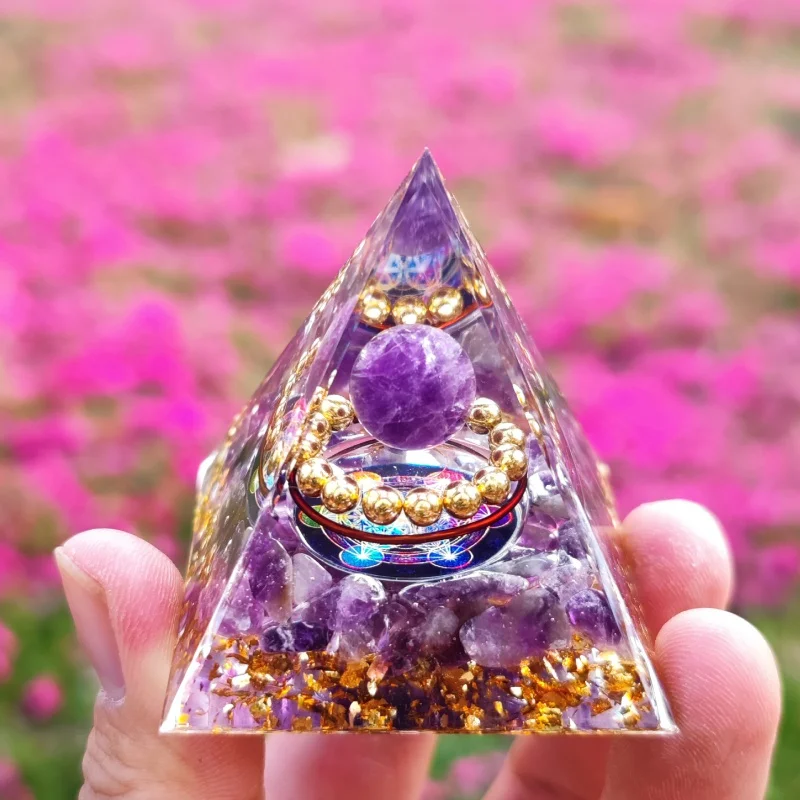 Ogen Energy Crystal Ball Gravel Pyramid Home Crafts Resin Decorations Desktop Decoration Dream Come True