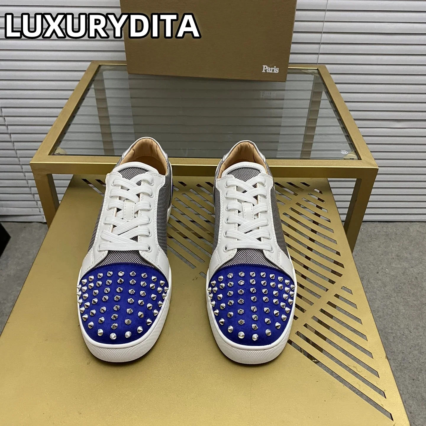 

Top Quality Womens Trendy Casual Tennis Shoes Luxury Mens Real Leather Sneakers 35-48 Designr Rivet Red Sole Lovers Shoes M0105