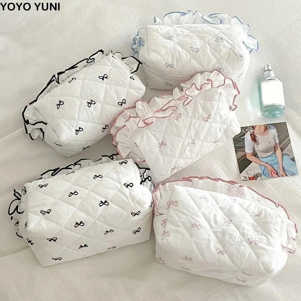 

Portable Bow Print Large Capacity Pen Case INS Flounce Stationery Storage Bag Rhombus Zipper Bag Makeup Lipstick Bag Students