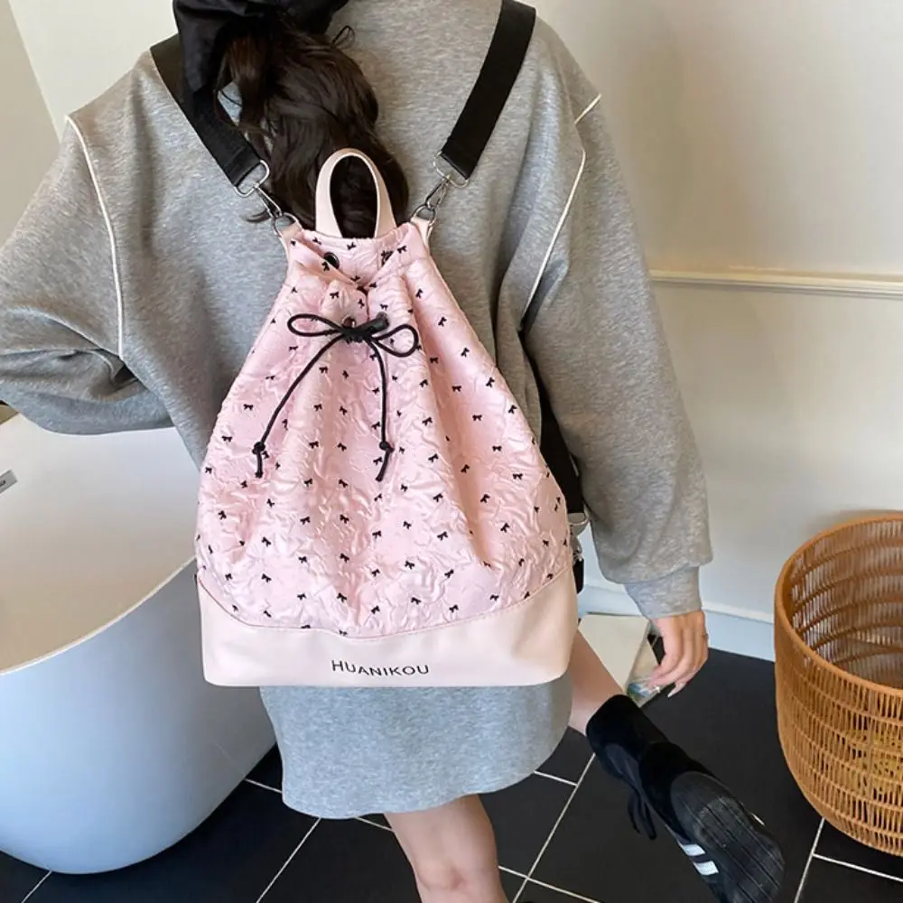 Zaino plissettato con fiocco di grande capacità Borsa a tracolla dolce leggera in tinta unita Borsa fitness da donna con coulisse in stile coreano in nylon