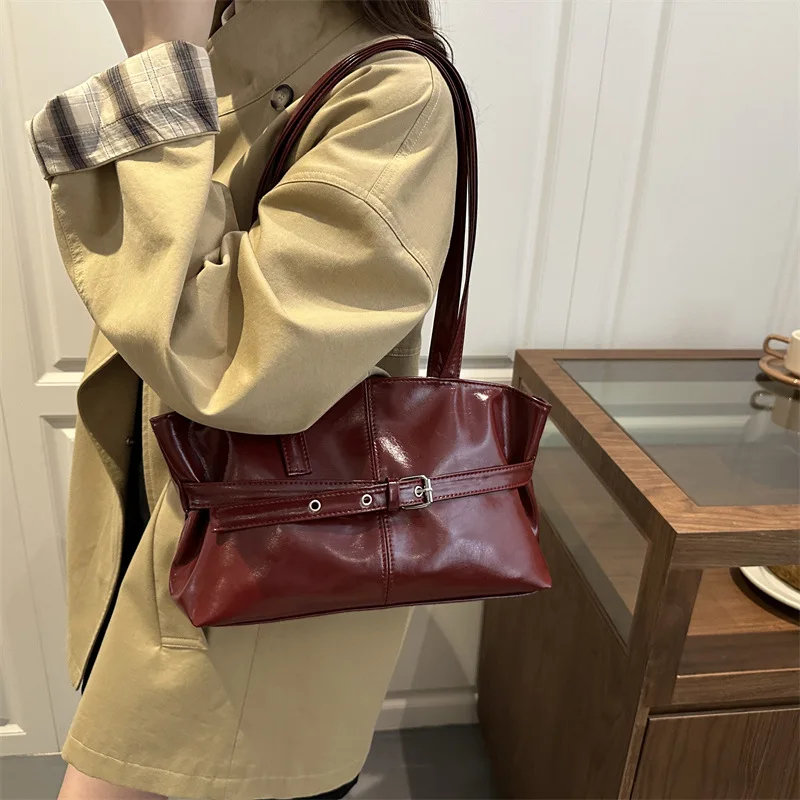 Large Capacity Women's Shoulder Bag Tote Commuter Bag Simple Vintage Cross-Border New Style Bag Versatile Sensation