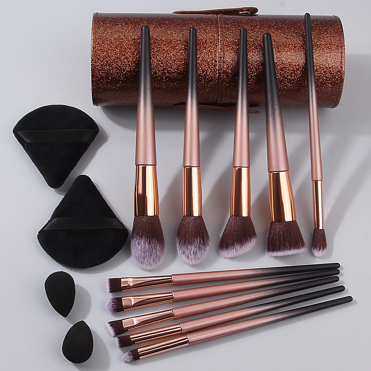 Juego de brochas de maquillaje multiusos, 10 Uds. + 4 Uds. De esponjas triangulares para polvo/pequeño huevo de belleza + 1 Uds. De cubo de almacenamiento cubierto de gran capacidad