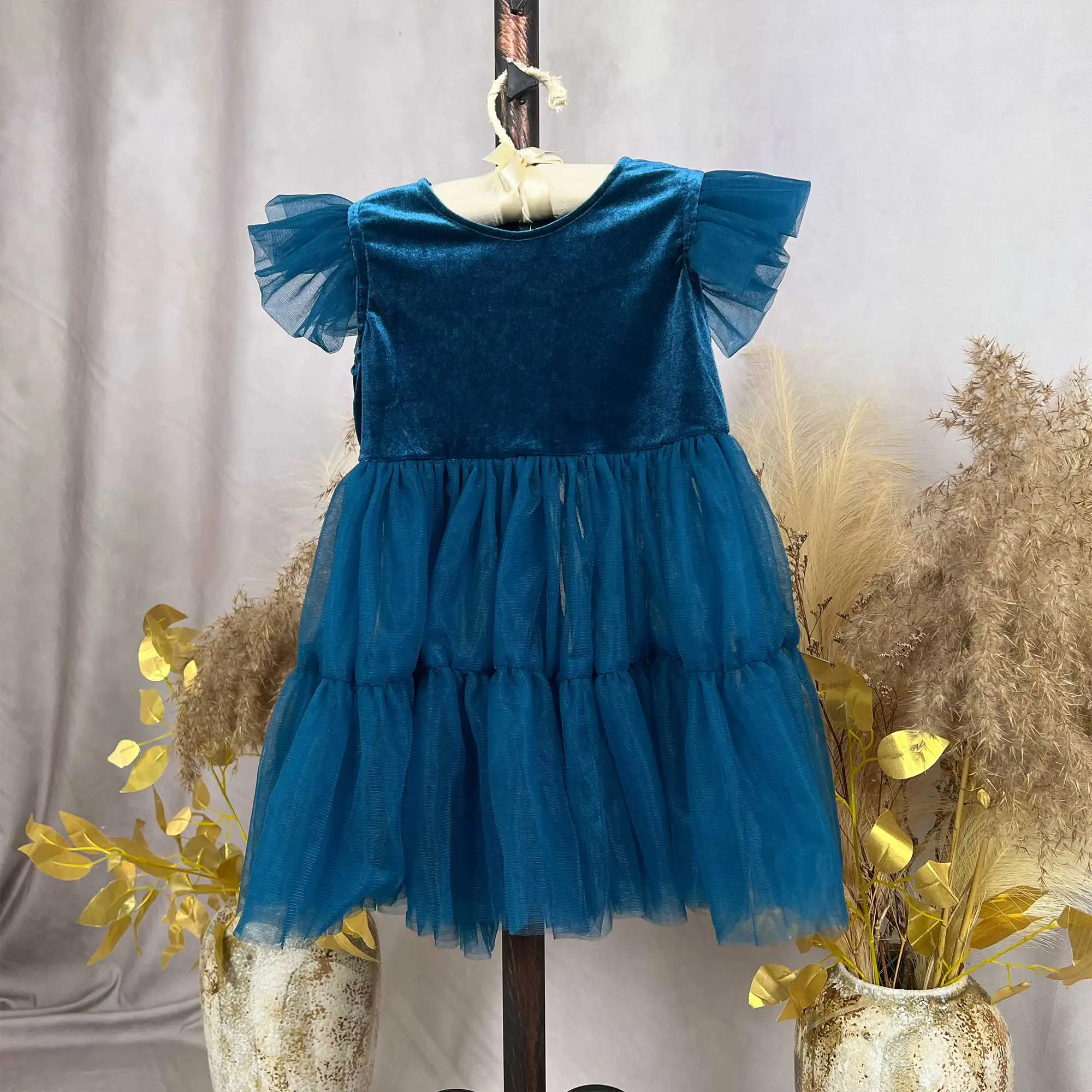 

Velvet Sleeveless Dress with Tulle Hem Ruffles Girl Costume Kids Birthday Party Ball Gown Children's Formal Wear 1-6 Years Old