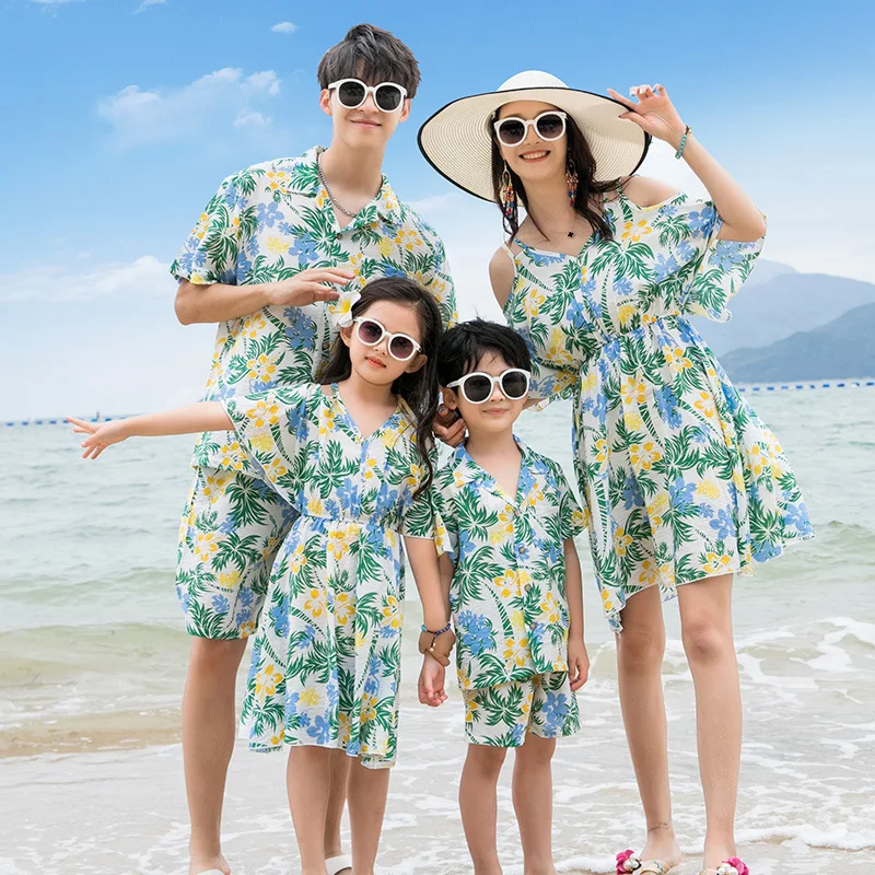 

Summer Family Matching Outfits Mother Daughter Pure White Fashion Dresses Dad Son T-Shirt Holiday Seaside Couple Clothing Set