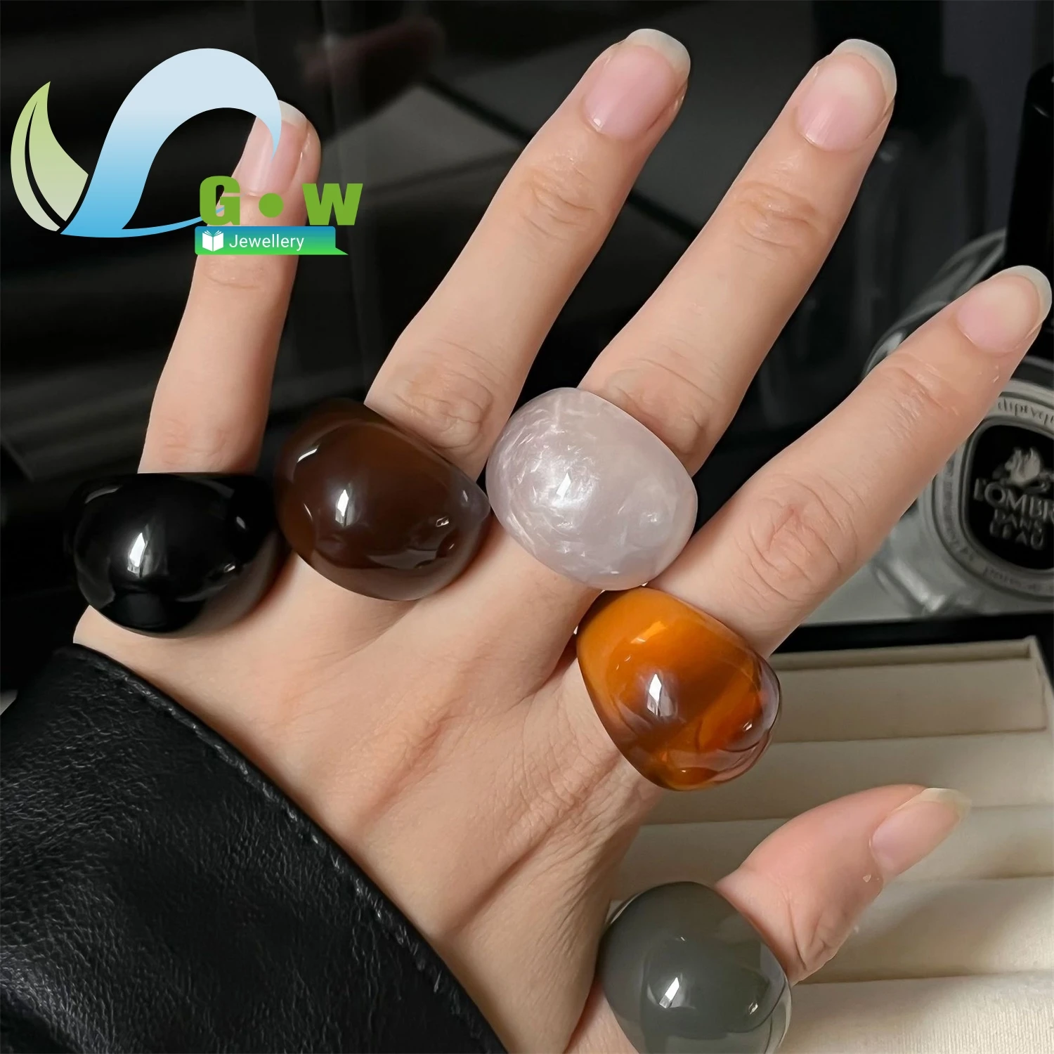 خاتم راتينج فريد للنساء تصميم هندسي بسيط قابل للتعديل بيان البنصر خاتم هدايا مجوهرات أنيقة لعيد ميلادها P