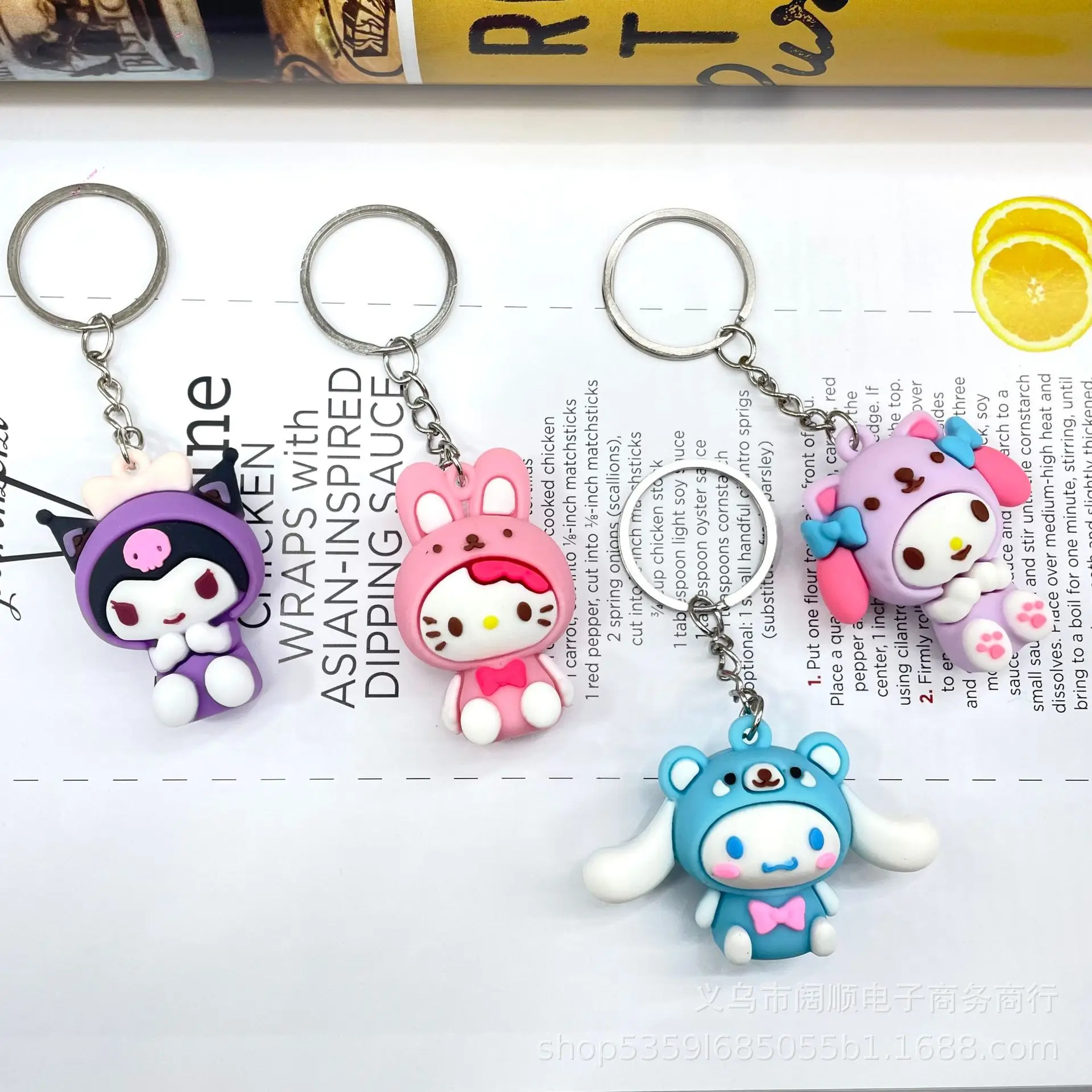 2 Pcs Sanrio Keychain Pendant Kuromi  Kitty Mymelody Cartoon Handheld Girl Kawaii Resin Doll Couple Keychain Accessories