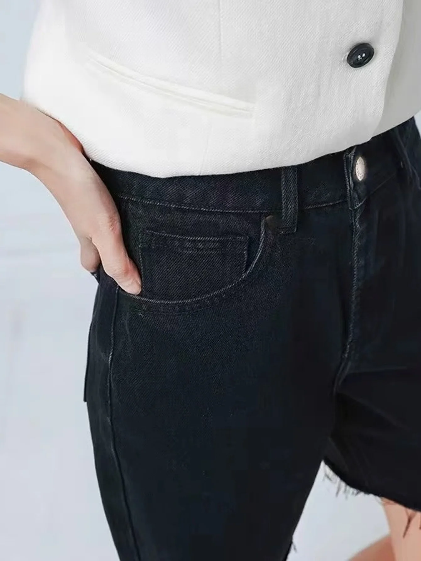 

Men's Slim Black Stretch Jorts Modern Streetwear Original Man Pants Casual Jorts