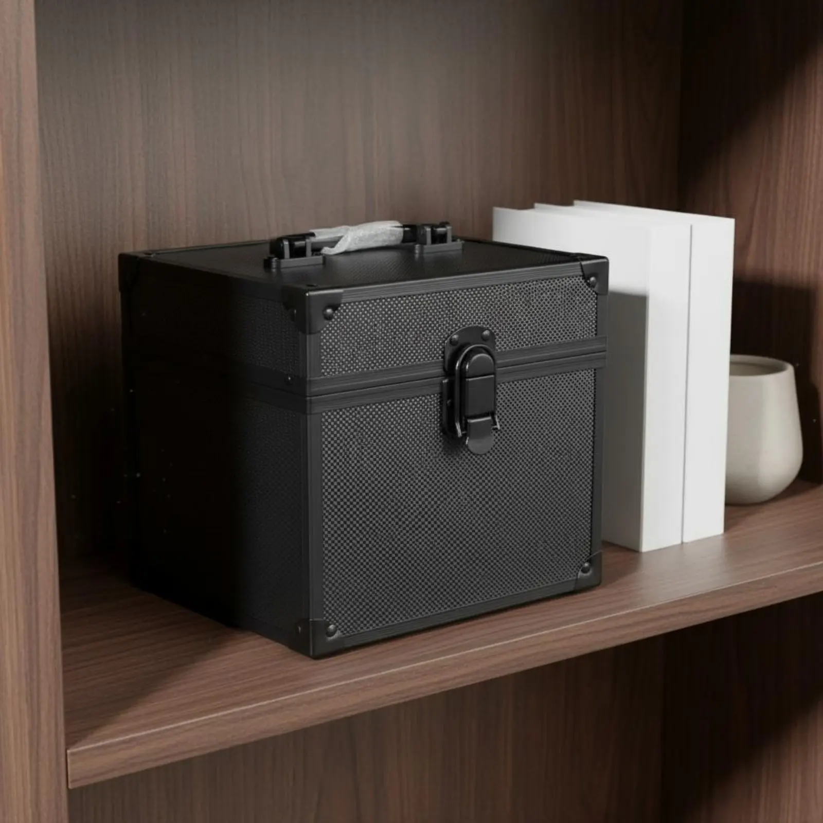 

Aluminum Card Slab Container Lockable Latch Graded Card Storage Box Moistureprotective Wear-Resistant for for Transport