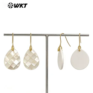 WT-MPE154 Special Design Cross And Waterdrop Shape Smooth Bright Surface White Shell Check Pattern Hook Earring