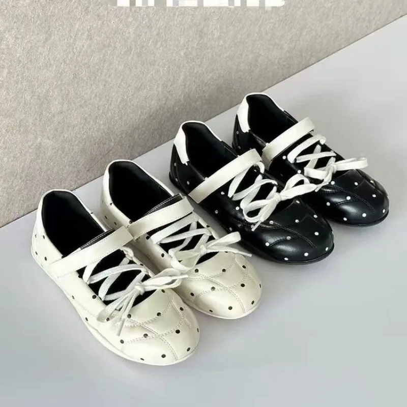 

Flat Lace-up Single Shoes 2026 Spring New Retro Style Round Toe Soft Sole Lightweight Ballet Shoes