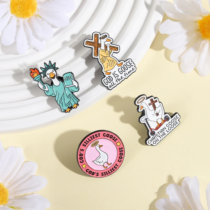 God's Goose Cross Religious Belief Brooch Enamel Pins Custom Goose Cos Statue of Liberty Brooch Clothes Lapel Badge Jewelry Gift