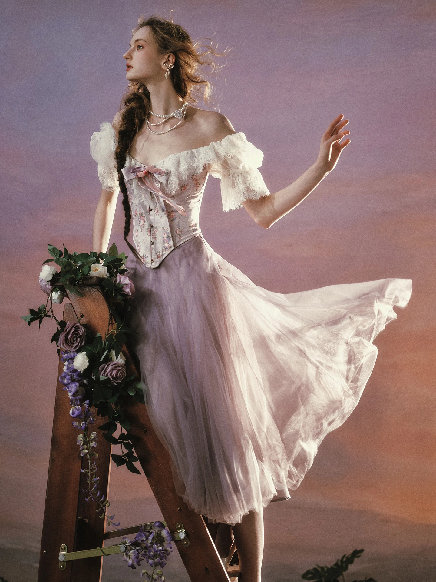 

Комплект из двух предметов: кружевная юбка и топ в викторианском стиле, женский модный весенний костюм с коротким рукавом и цветочным принтом, повседневный шикарный наряд