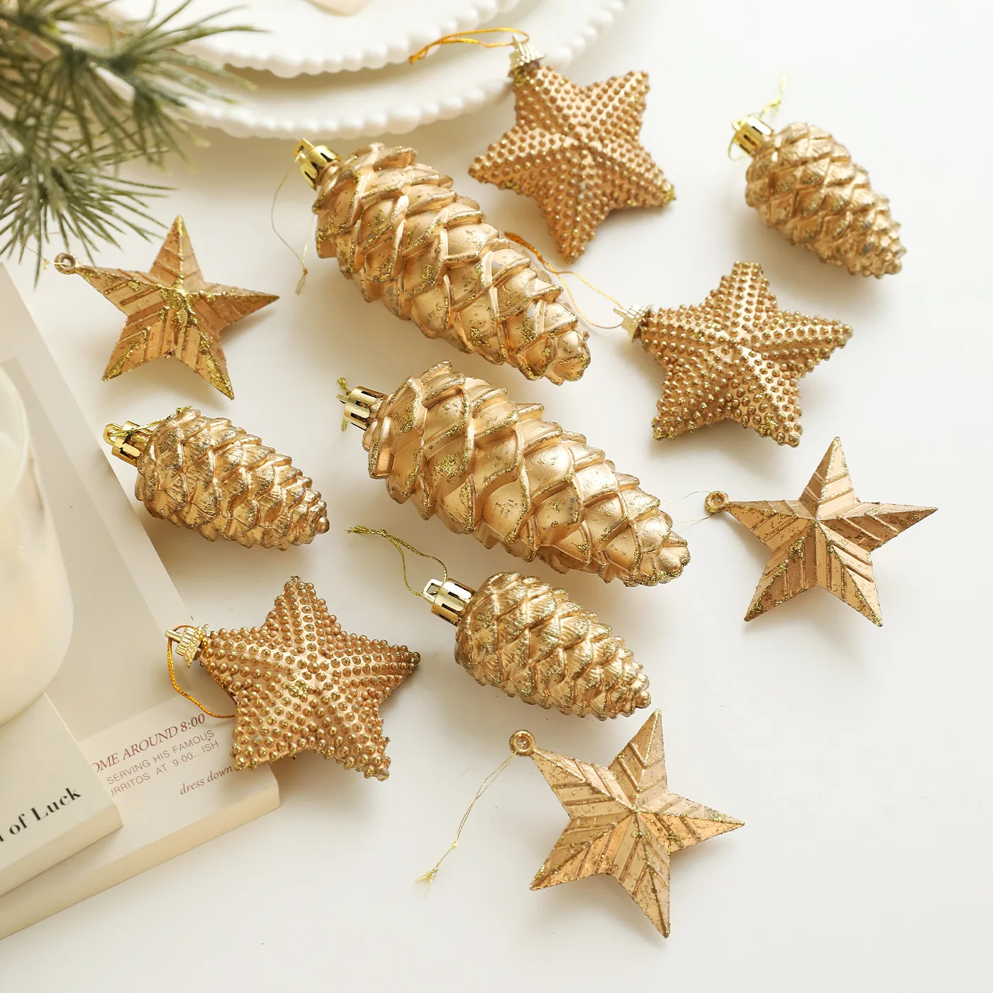 Hanging Christmas O…