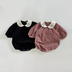 Body de manga larga para bebé, mono de encaje bonito a la moda para niña pequeña, ropa para recién nacido con solapa bordada de algodón de 0 a 24M, otoño 2025