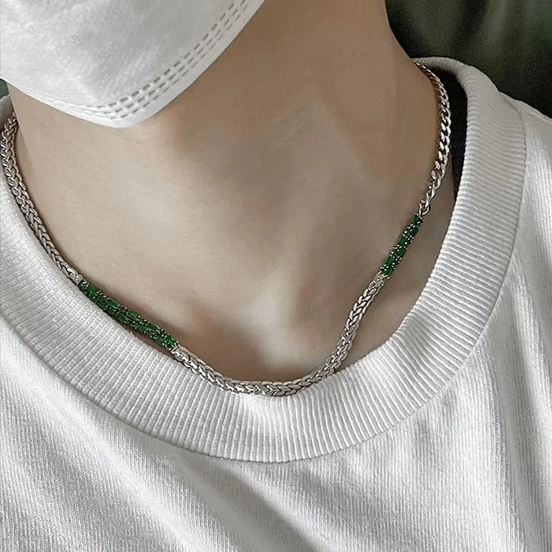 Inlaid with Personalized Green Liquid Metal Design Snake Bone Chain High-end Niche Men's Women's Universal Minimalist Neck Chain