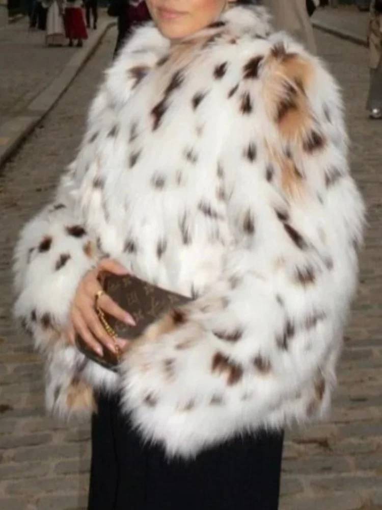 طباعة معطف الفرو الصناعي المرأة معاطف الشتاء طويلة الأكمام امرأة جديدة في ملابس خارجية معاطف فاخرة للنساء سترة منفوشة النساء