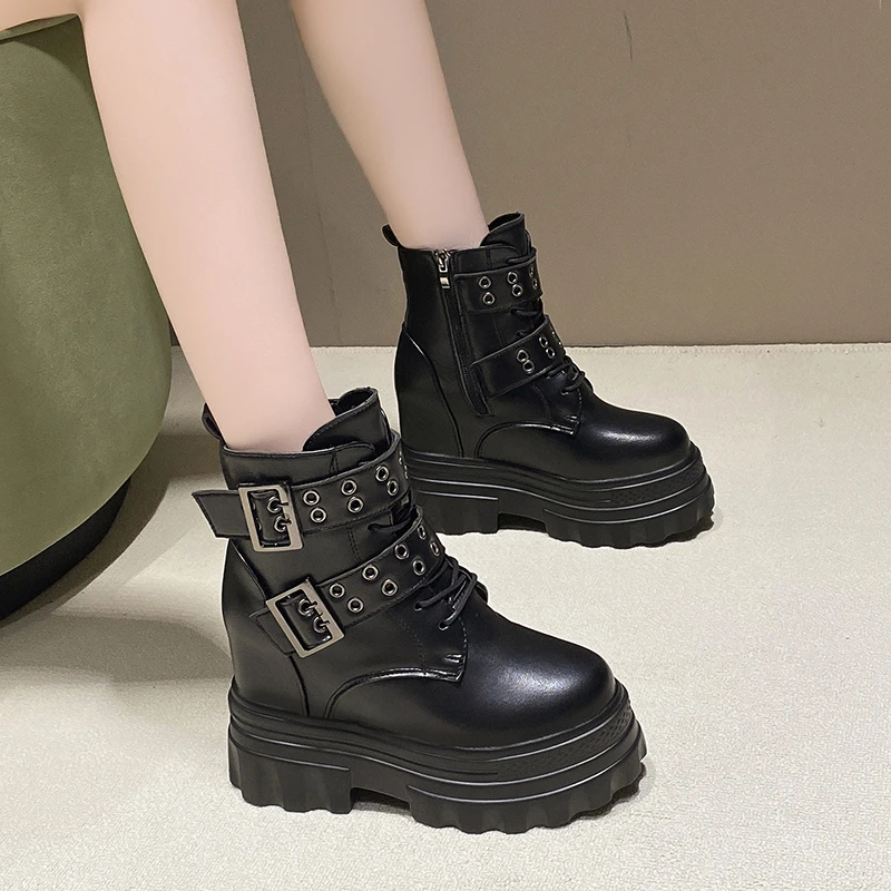 

Женские кожаные ботильоны на массивном каблуке 11 см, новинка 2025 года, увеличивающие рост стельки, армейская нескользящая мотоциклетная обувь в стиле панк