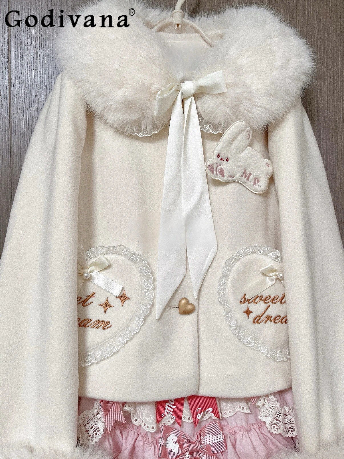 

Winter Warm Sweet Girl Japanese Original Lolita Short Coat Versatile Fleece Cute Girl Doll Style Thick Woolen Coat