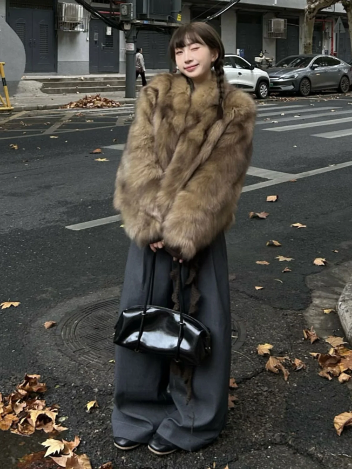 

Stylish Beautiful Fur Coat Integrated Leather And Fur Jacket Spring 2026 Fashionable Small Size Women's Outerwear