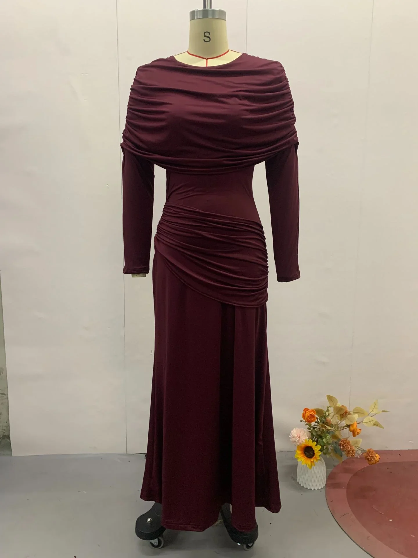 CPSYMYM Damesjurken Lente Nieuwe Ronde Hals Lange Mouwen Elegant Temperament Ruches Taille Cinching Skinny Avond lange Jurk