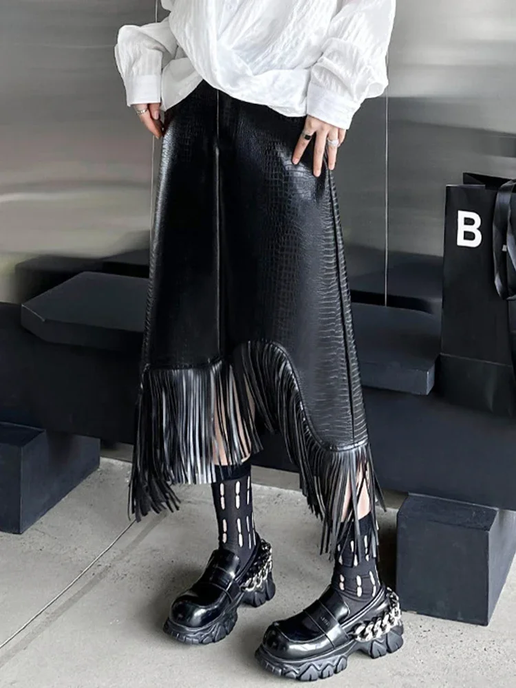 

High Elastic Waist Black PU Leather Tassels Irregular Half-Body Skirt Women Fashion Tide New Spring Autumn 2024