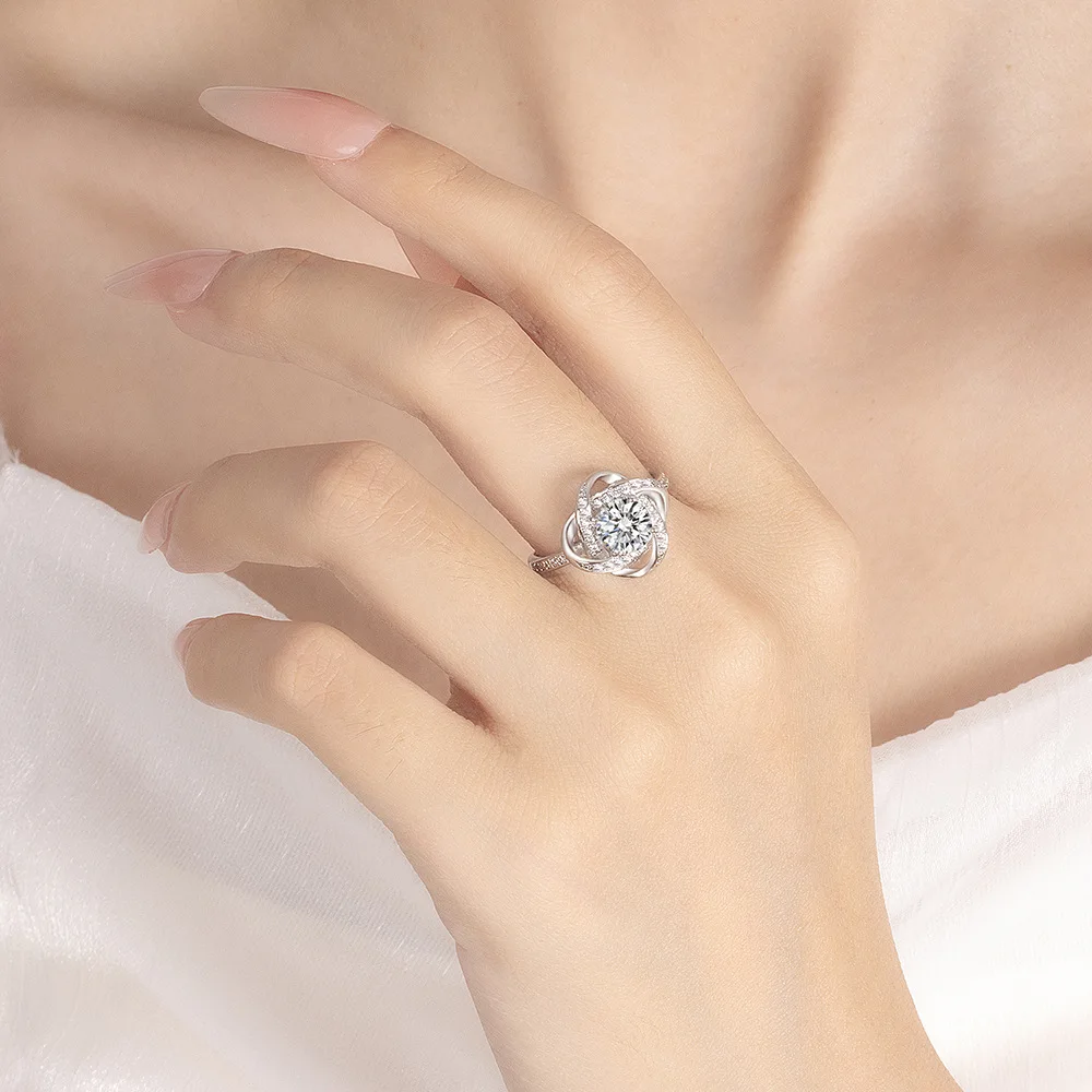 D Color Full Moissanite Wedding Ring for Women Sparkling Lab Imitation Diamond Lucky Four Leaf Clover Ring Fine Jewelry Gift