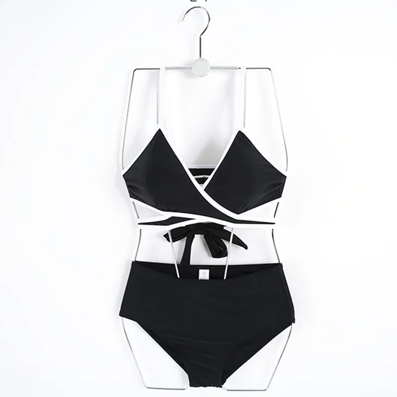 Nuovo sexy bikini nero a vita alta due pezzi costume da bagno donna costumi da bagno sport abbigliamento da spiaggia costumi da bagno bikini coreano set piscina 2025