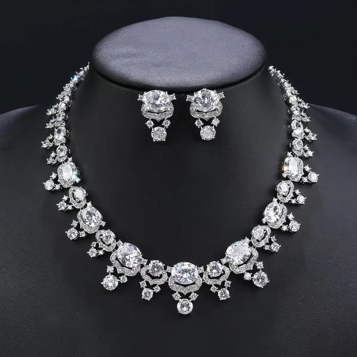 Exquisite luxury women's jewellery zirconia necklace earrings versatile charming set prom graduation party accessories M-362