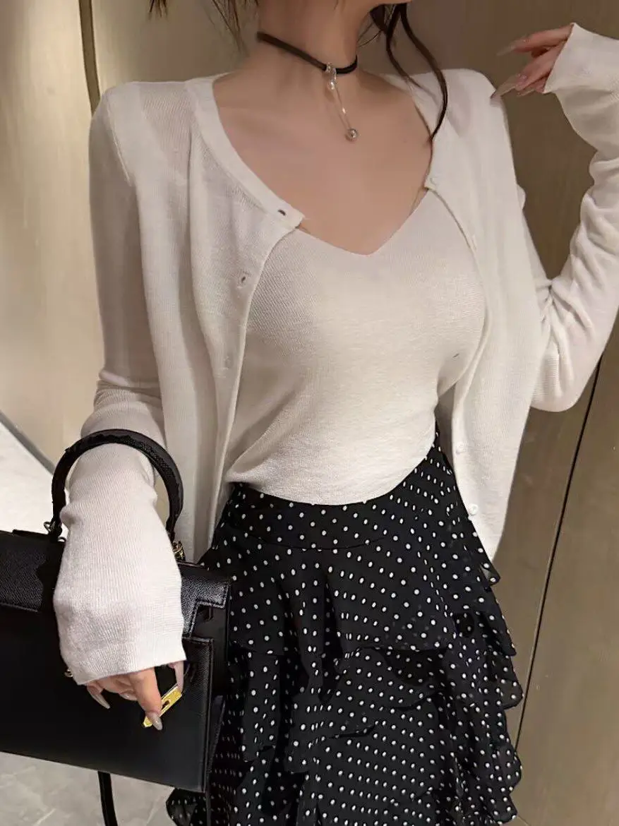 

Korean Gentle Sle V-Ne Knitted Sweater Women's Slim Fit Long Sve Thin Top Spring 2026 New Faion Ci Walk Suitable