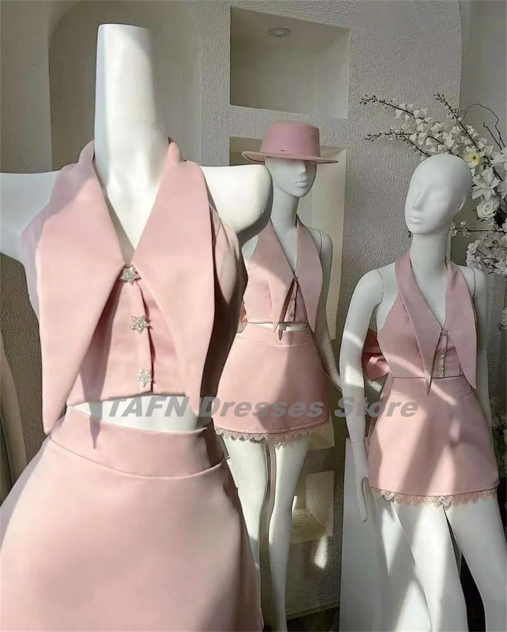 TAFN Abito da ballo elegante rosa con scollo a V senza maniche Abito da festa con scollo all'americana A-line Abiti da sera con fiocco grande Backless Custom Made Personalizzato