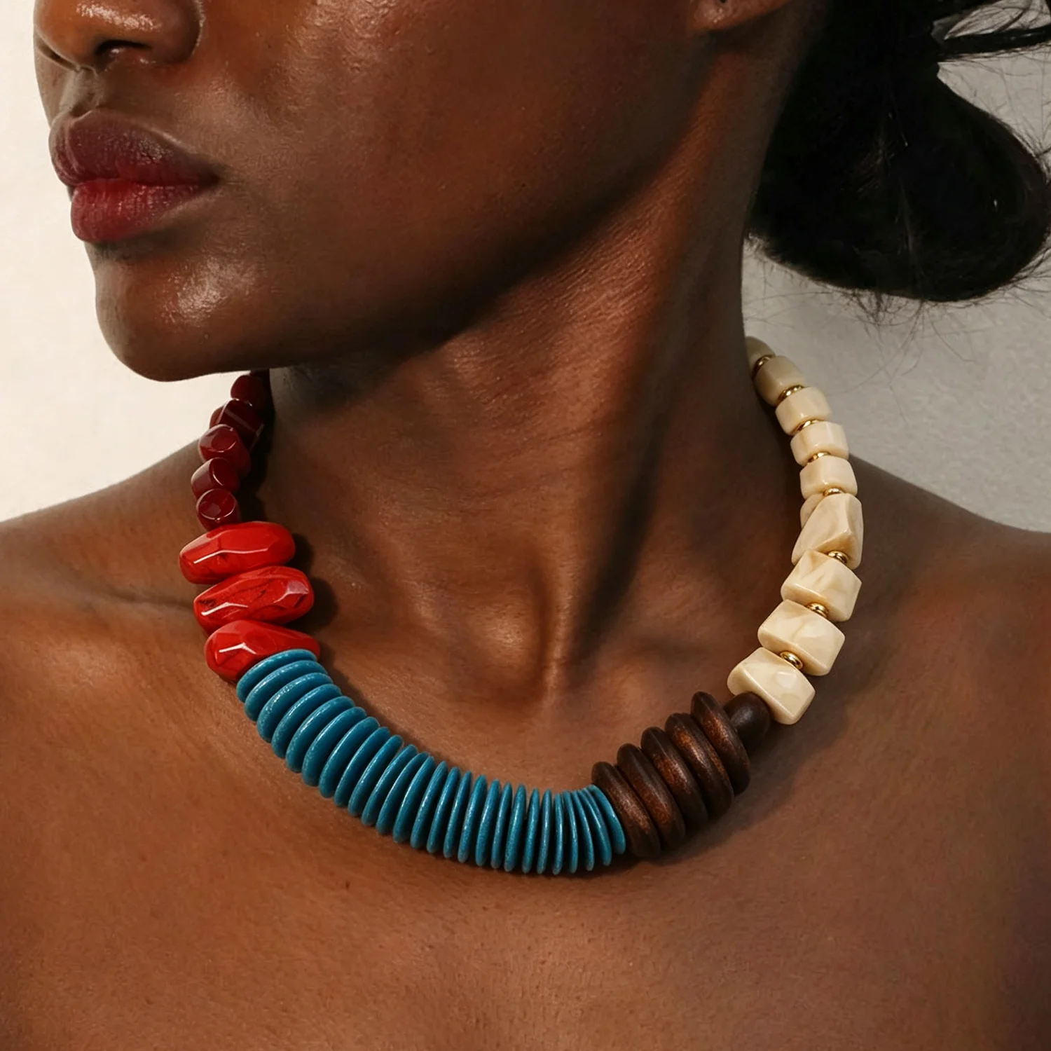 Modische Statement-Halskette mit Boho-Perlen, handgefertigt für Damen, trendiger Party-Schmuck
