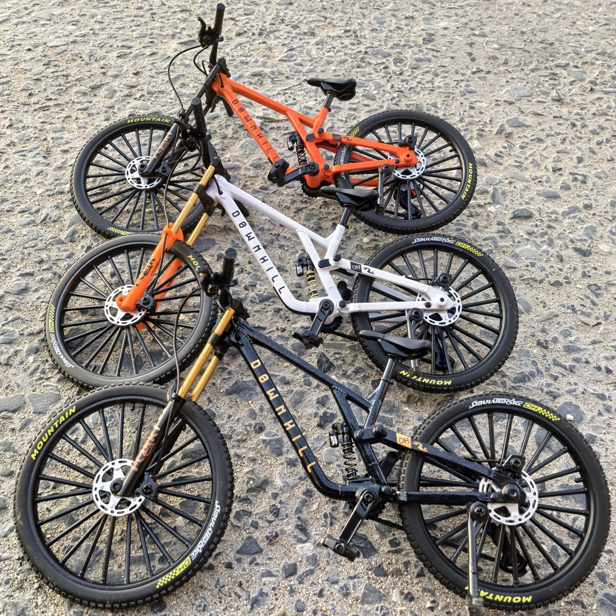 Modelo Miniatura de Bicicleta de Montanha em Escala 1:8 com Amortecedores Duplos Removíveis, Decoração de Mesa, Presente para Entusiastas de Bicicletas