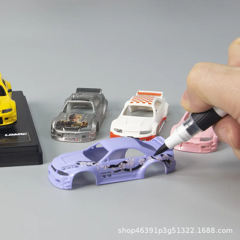 Mais recente ponto 1/64 simulação em escala completa carro de controle remoto mini bonito e conveniente para transportar brinquedos de entretenimento pai-filho
